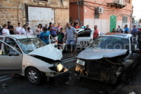 بالفيديو: إصابة 4 أشخاص بحادث طرق مروّع بين مركبتين في شارع ييفت وسط مدينة يافا 